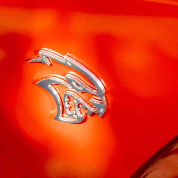 Dodge Challenger SRT Hellcat Logo scaled e1666964170810